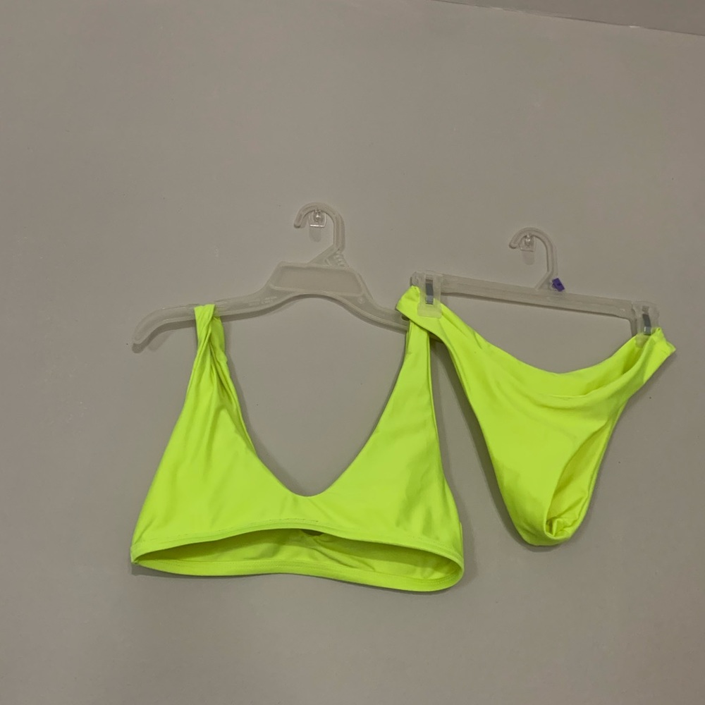 SHEIN size M bikini. Neon yellow. Never worn